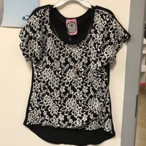 Girls lace top with attached heart necklace
